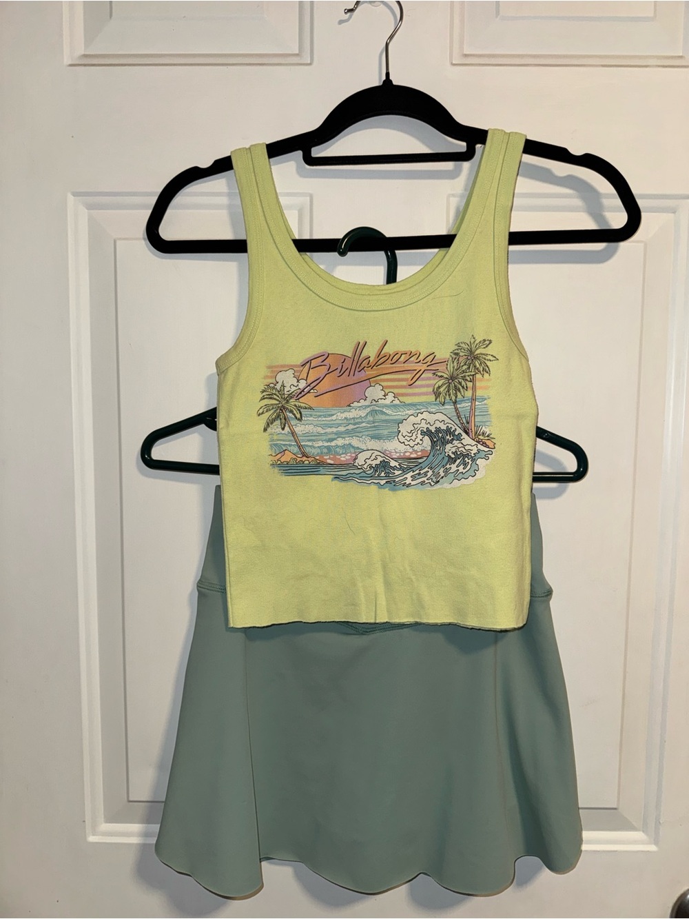 Billabong Yellow Graphic Cropped Tank Top and New in aqua skort